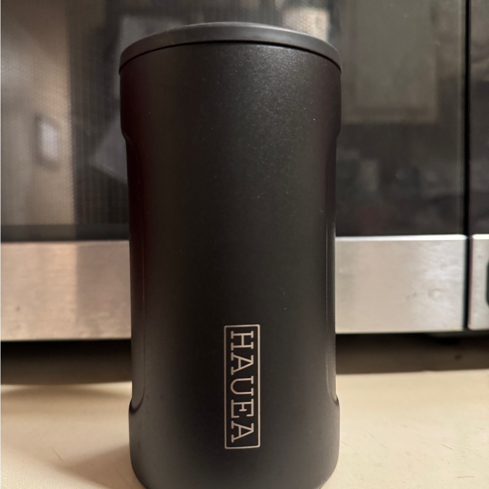 HAUEA Black Travel Mug